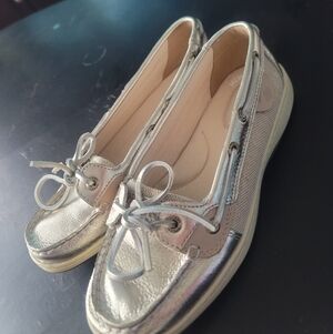 Sperry Women's Shiny Silver Flats